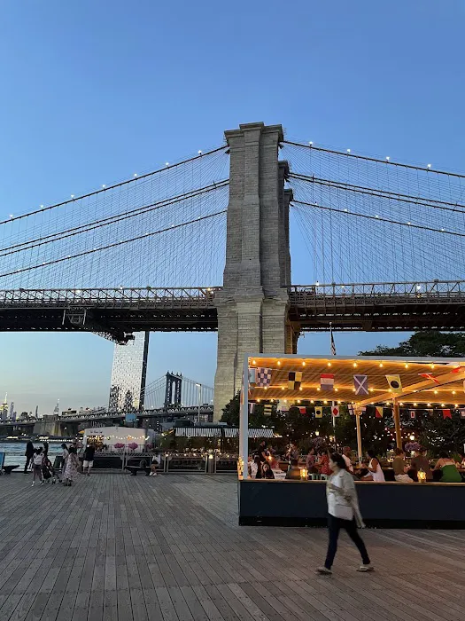 Fulton Ferry Landing Picture 5