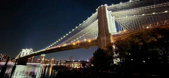 Fulton Ferry Landing Picture 6