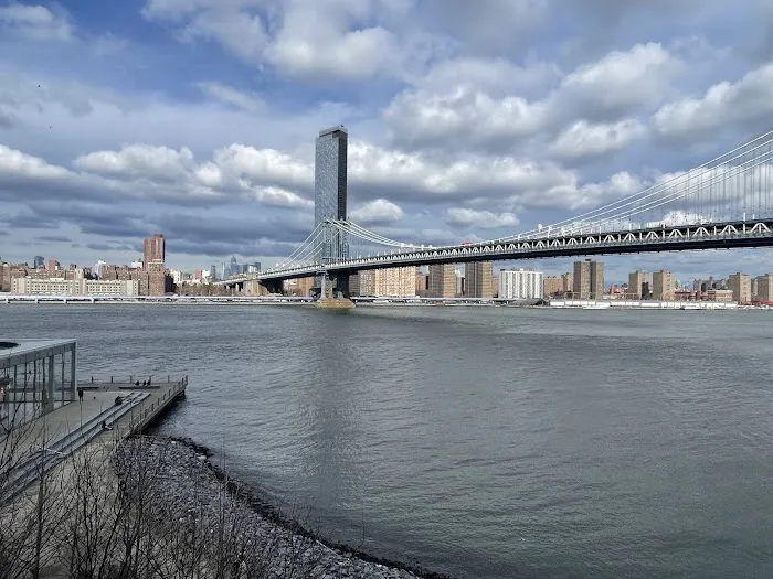 Fulton Ferry Landing Picture 3