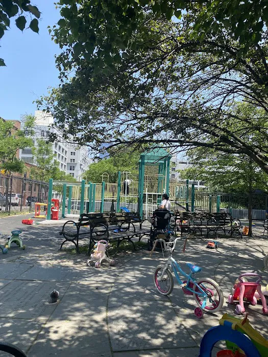 Harry Chapin Playground Picture 3