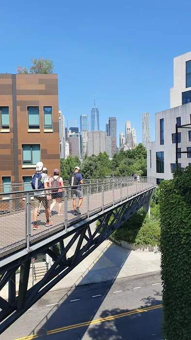 Entranceway to the Brooklyn Heights Promenade Picture 2