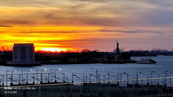 Brooklyn Heights Promenade Picture 7