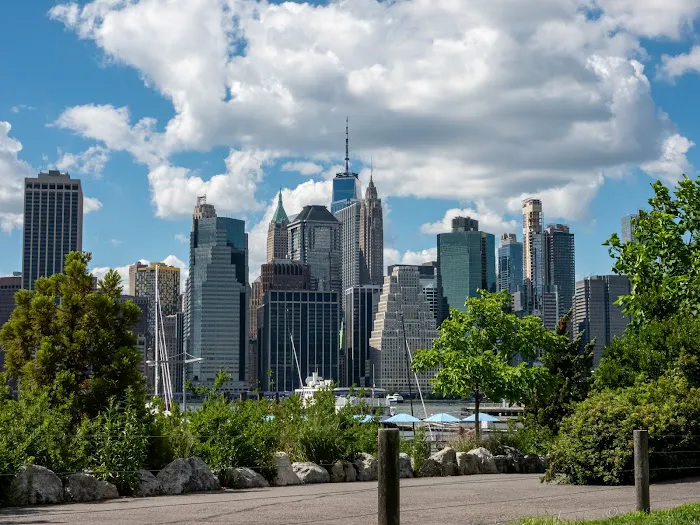 Pier 5 Uplands Lawn Picture 10