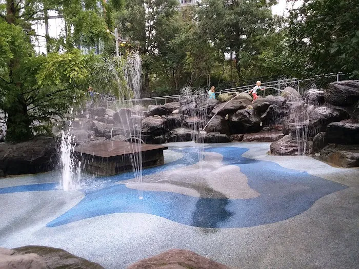 Brooklyn Bridge Park Pier 6 Picture 9