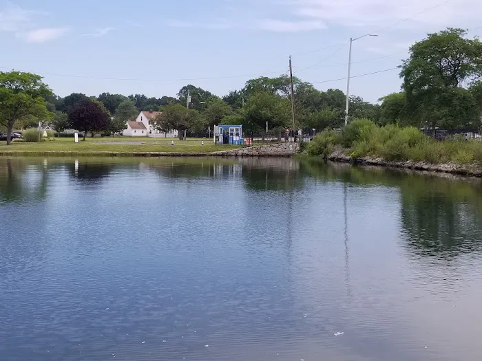 Cummings Park Picture 4