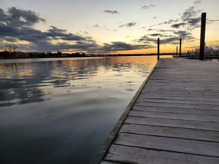 River Barge Park and Marina Picture 10