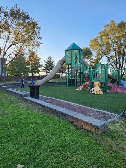 Acorn Park Picture 9