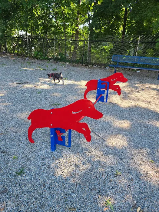 Armory Memorial Dog Park Picture 6