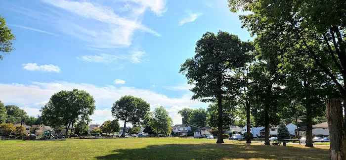 Elmwood Drive Park Picture 1