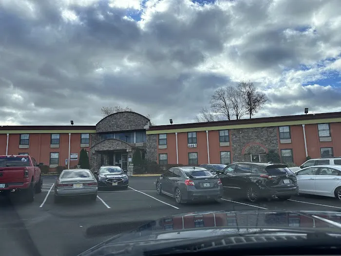 Town House Inn & Suites Picture 7
