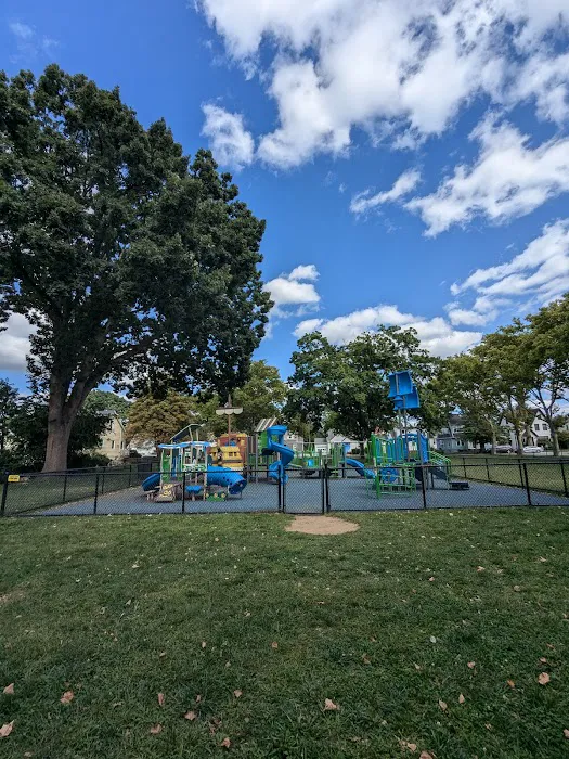 Rosemont Park Picture 2