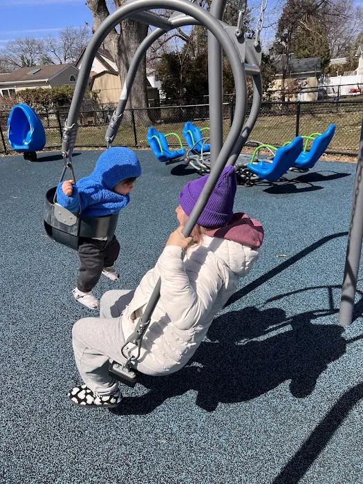 Rosemont Park Picture 4