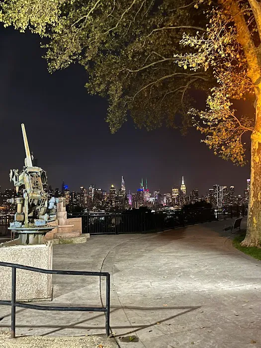 Veterans Memorial Park Picture 7
