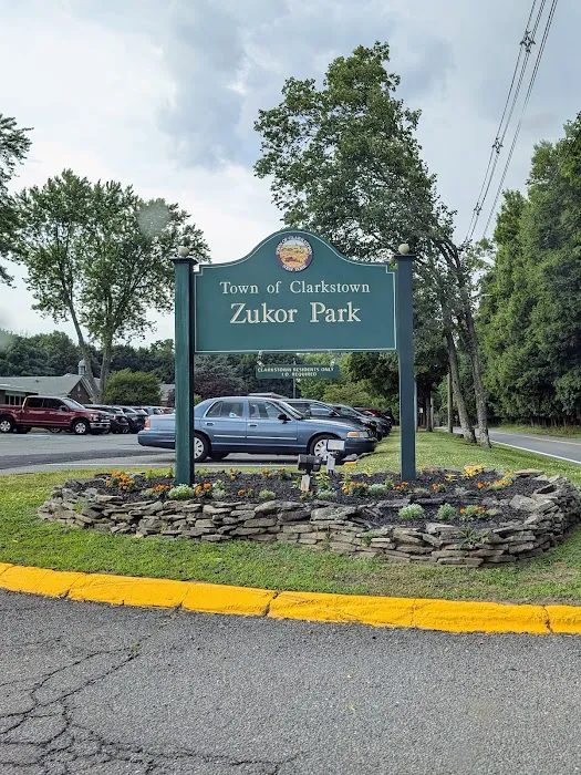Zukor Park Picture 4