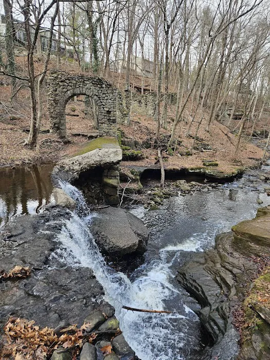 Kennedy - Dells County Park Picture 10