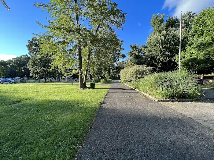Eugene Levy Memorial Park Picture 4