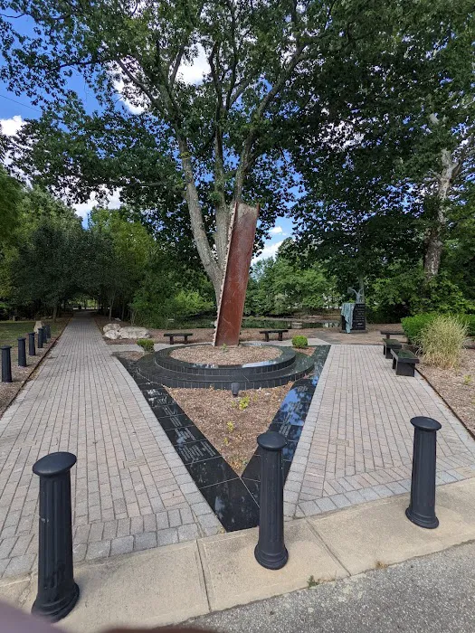 Crestwood Park Picture 10