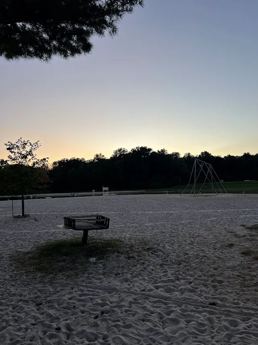 Crestwood Park Picture 7