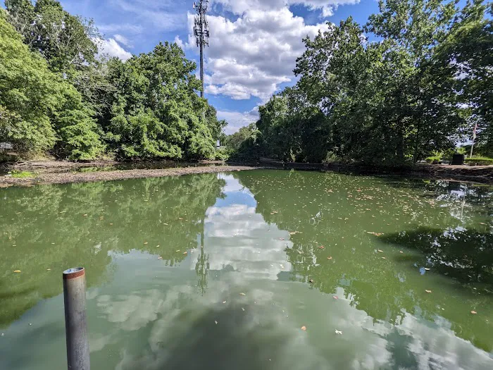 Crestwood Park Picture 6