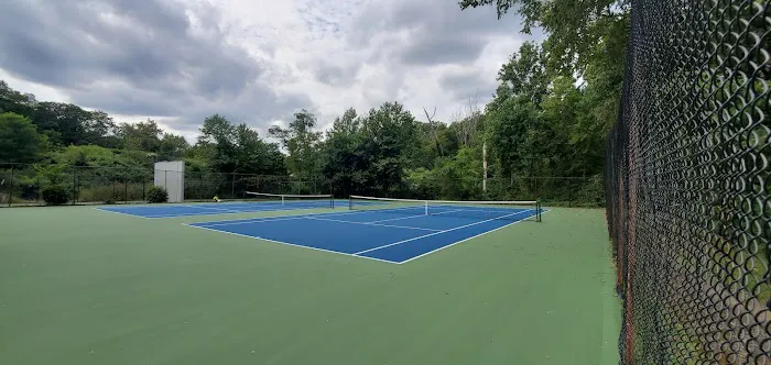 Orchard Hills Park Picture 5