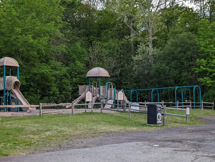 Orchard Hills Park Picture 8
