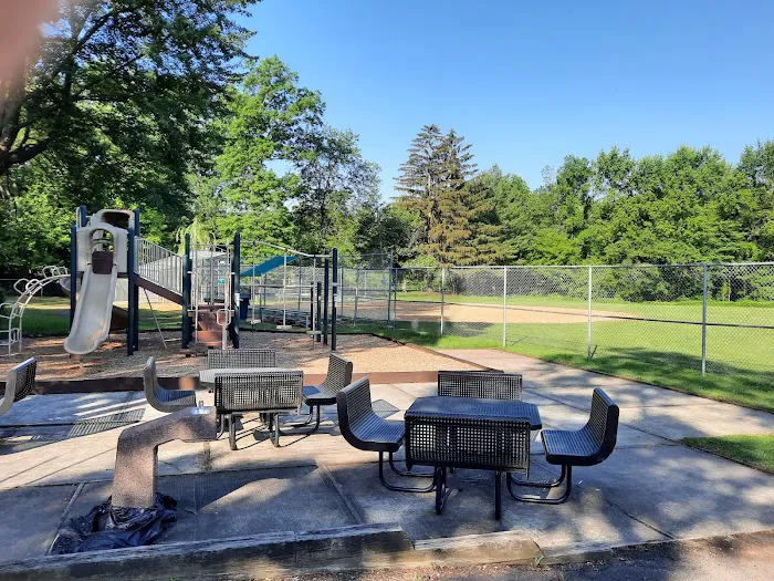 Riverside Park Picture 10