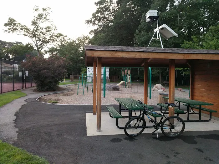 Veterans Park Picture 3