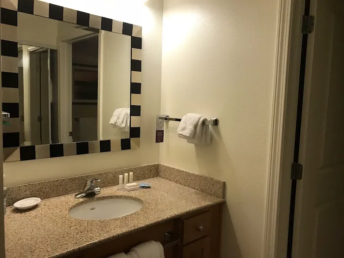Fairfield Inn & Suites Mahwah Picture 7