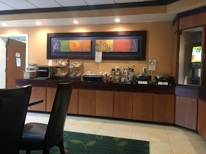 Fairfield Inn & Suites Mahwah Picture 10