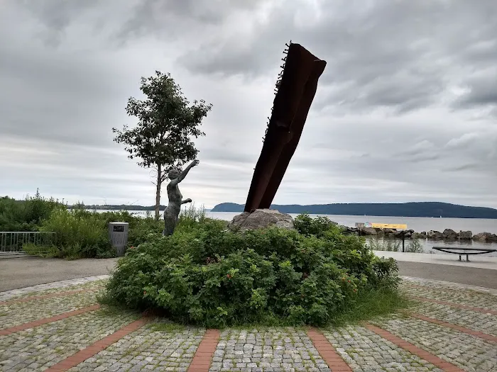 9/11 Memorial Picture 10