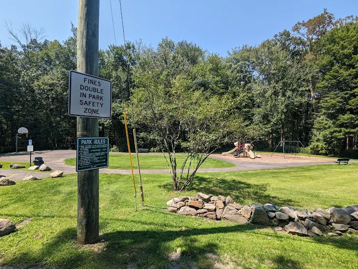 Field Street Park Picture 1