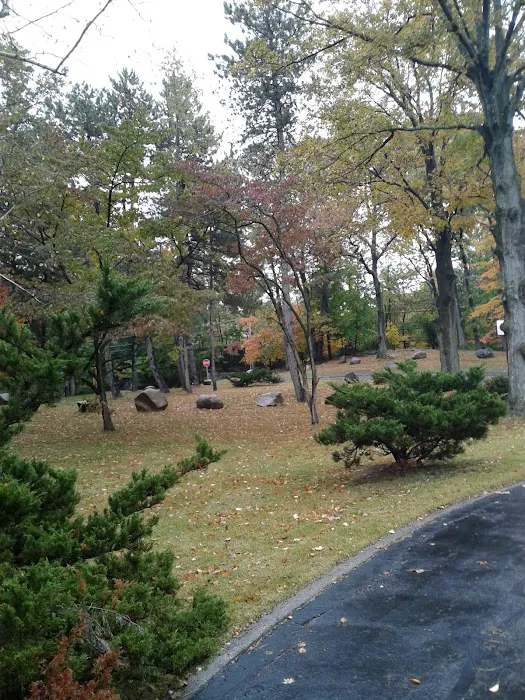 Gouveia Park Picture 6