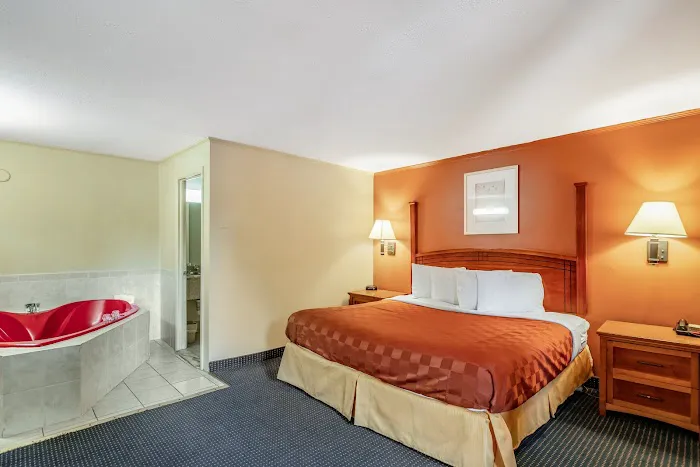 Red Carpet Inn Stamford, CT Picture 3