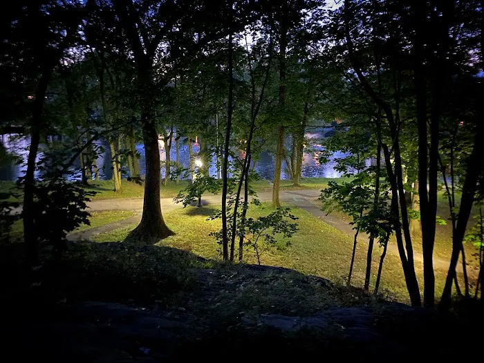 Tilley Park Picture 1