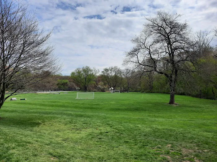 Cherry Lawn Park Picture 4