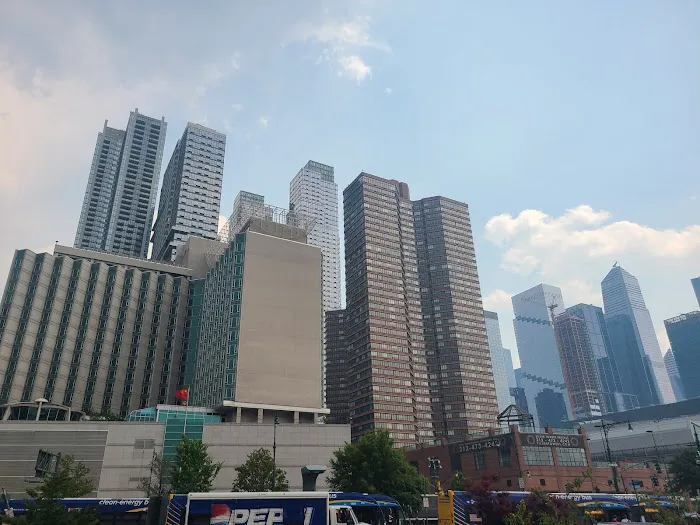 Silver Towers Public Park Picture 1