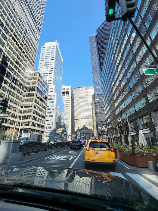 Park Avenue Malls Picture 3