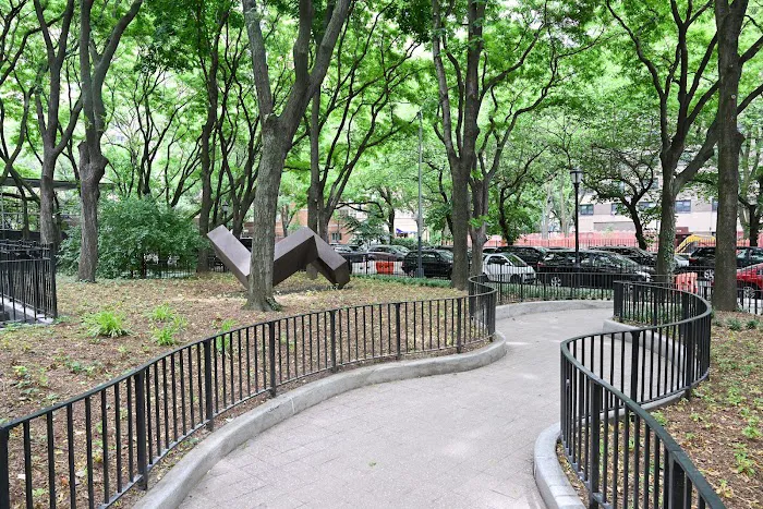 Bellevue South Park Picture 3