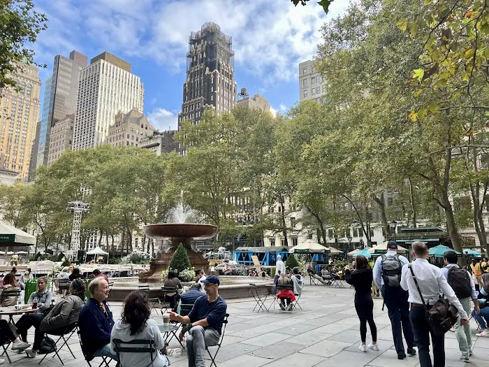 Bryant Park Picture 1