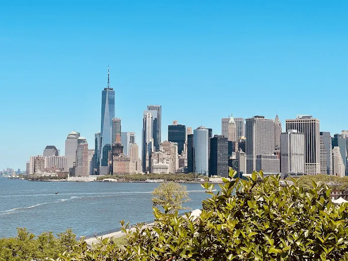 Governors Island Outlook Hill Picture 1