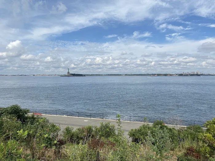 Governors Island Outlook Hill Picture 4