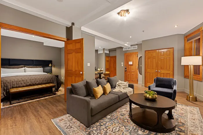 The Historic Blue Moon Hotel Picture 4