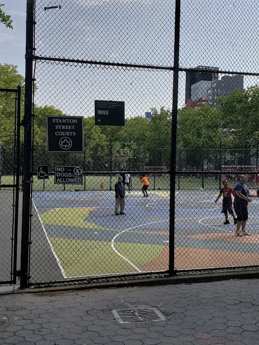 Stanton Street Courts. Picture 6