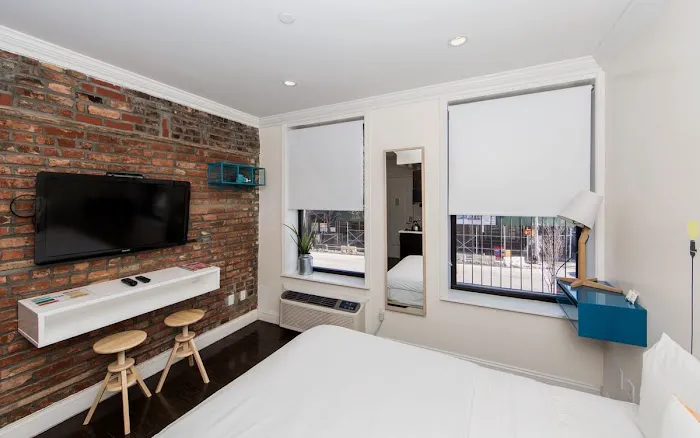 East Village Hotel Picture 6