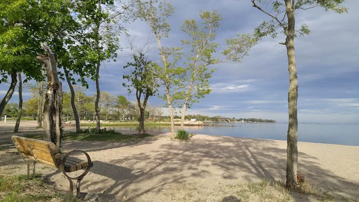 Cove Island Wildlife Sanctuary Picture 10