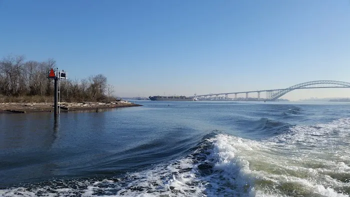 Shooter's Island Picture 4