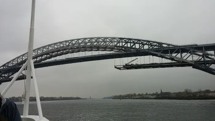 Shooter's Island Picture 9