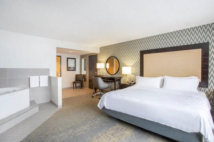Holiday Inn & Suites Parsippany Fairfield by IHG Picture 3