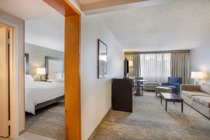 Holiday Inn & Suites Parsippany Fairfield by IHG Picture 10