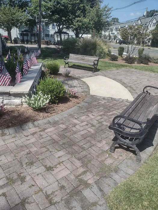 Veterans Plaza Picture 3